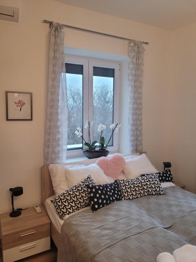 Rose Apartment Πετς Εξωτερικό φωτογραφία